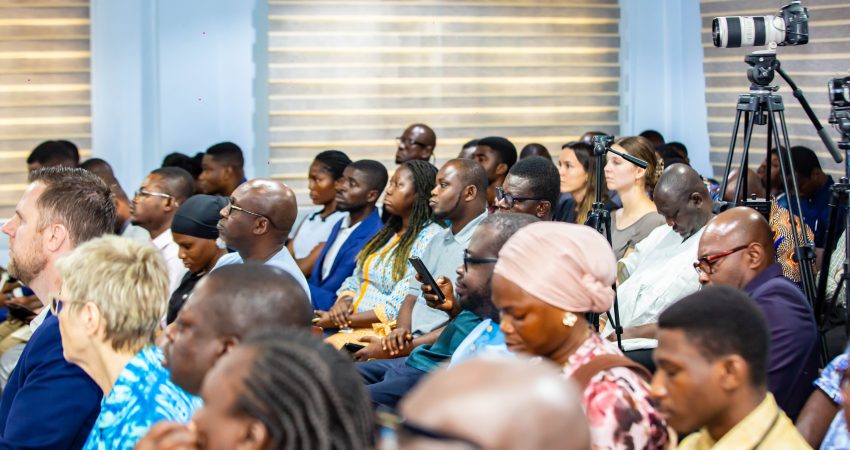 165a7669_55105127356_o