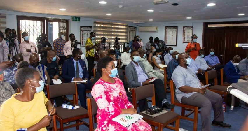 Post-elections survey briefing photo 1 web2